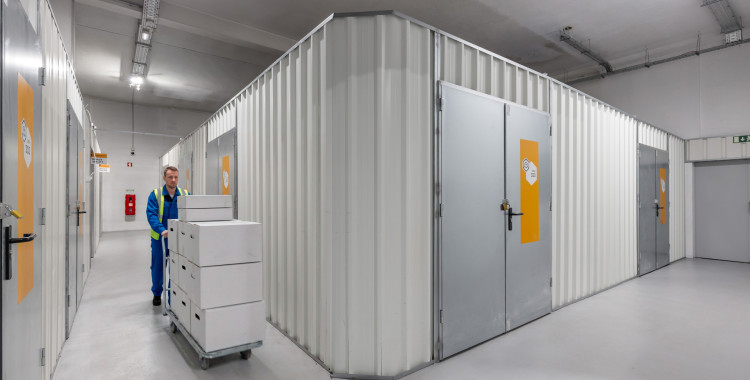 Lisbon - Massam&aacute; Self-Storage