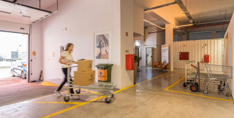 OrangeSpace Self-Storage Alfragide