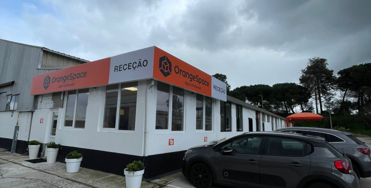 Lisbon - Set&uacute;bal Self-Storage