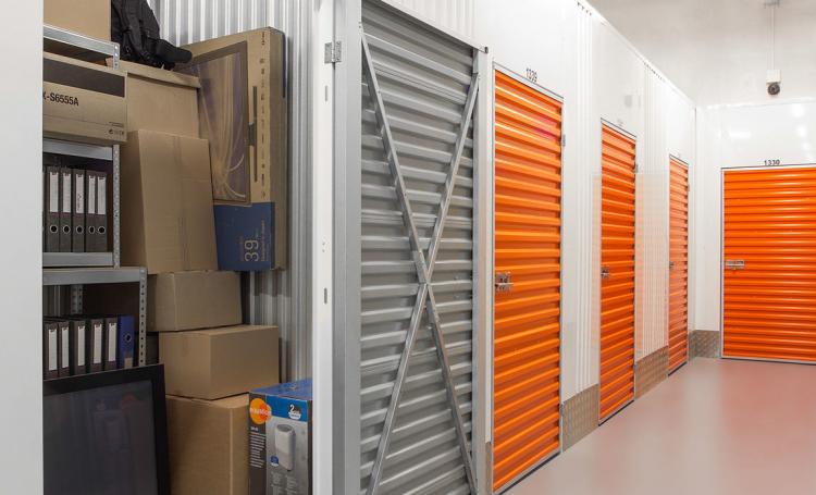 Who uses Self-Storage and what for?